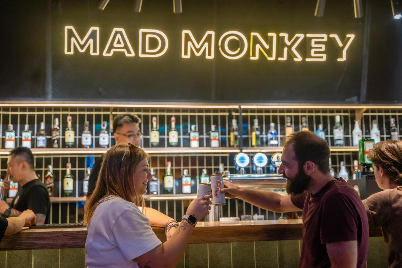 Mad Monkey Hanoi Hostel Eksteriør billede